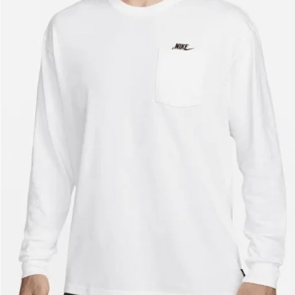 Men’s Nike Long sleeve white shirt. Small